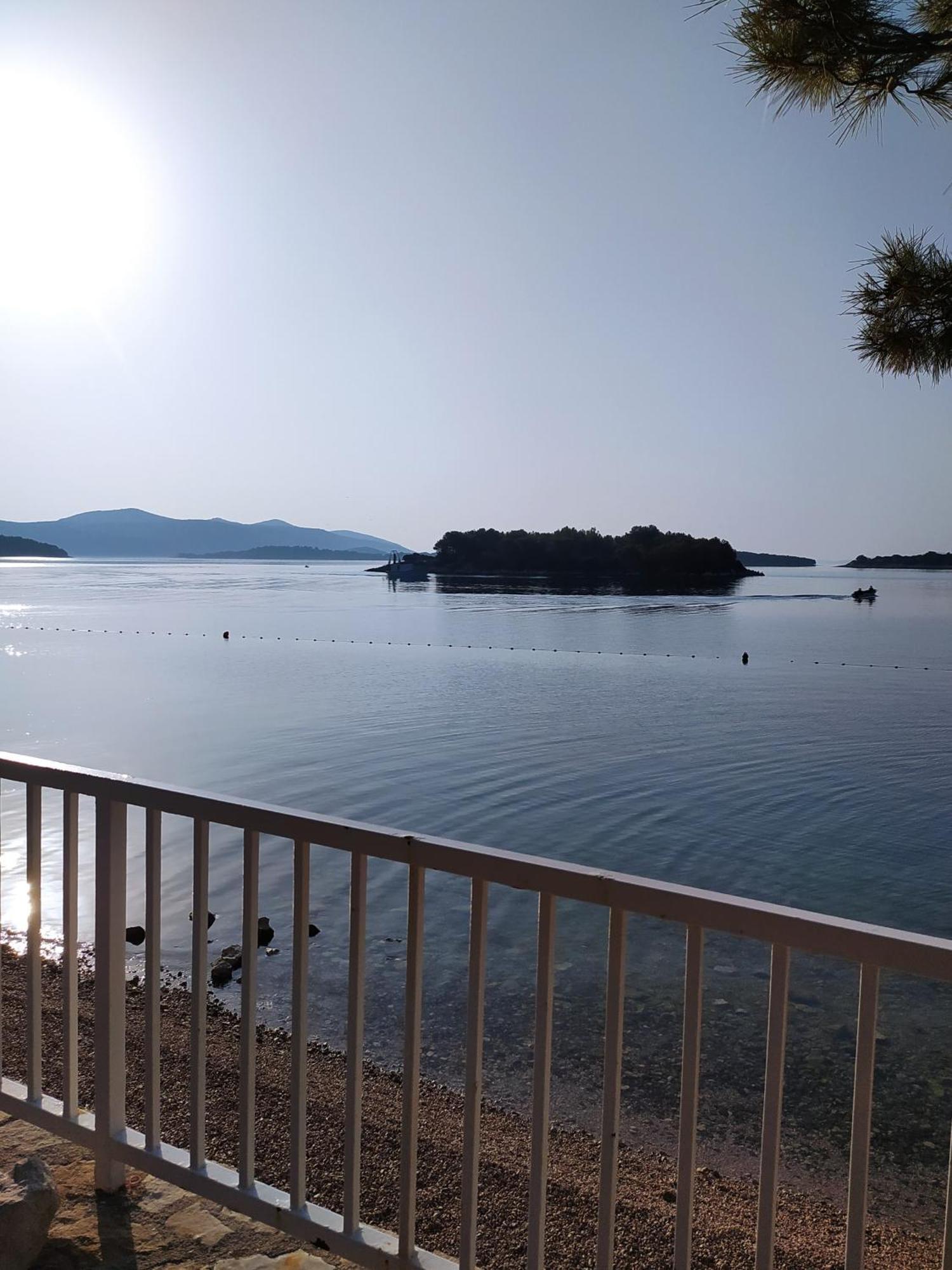 Villa Ines イェゼラ エクステリア 写真